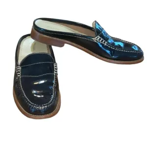 G.H. Bass &amp; Co. Handcrafted leather Weejuns. Size 8M GUC Black Patten slides.
