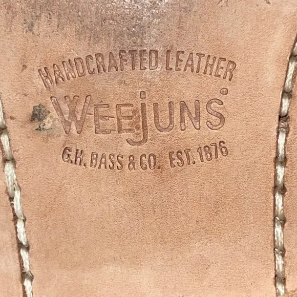 G.H. Bass &amp; Co. Handcrafted leather Weejuns. Size 8M GUC Black Patten slides.