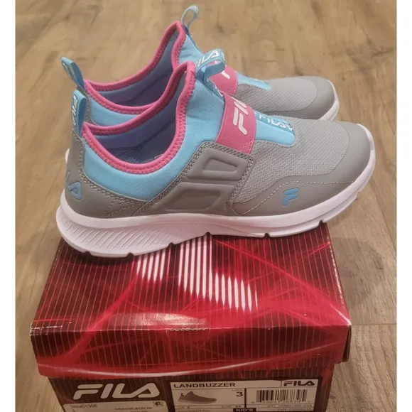 Girls Fila Landbuzzer Sneakers Size 3 Gray Blue Pink