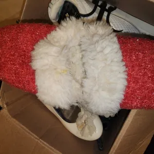 Girls shoes size 4