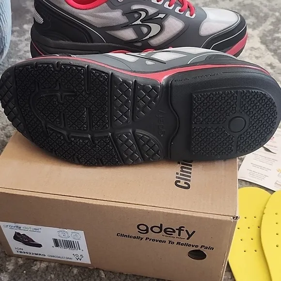 Gravity defyer sz 10.5w shoes