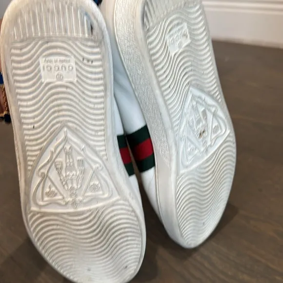 Gucci Women’s Floral Embroidered White Sneakers