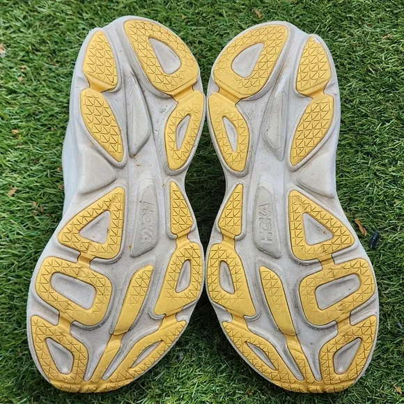 HOKA BONDI 8 - Womens Athletic Shoes - SIZE 8.5D WIDE -** See All Pictures **-