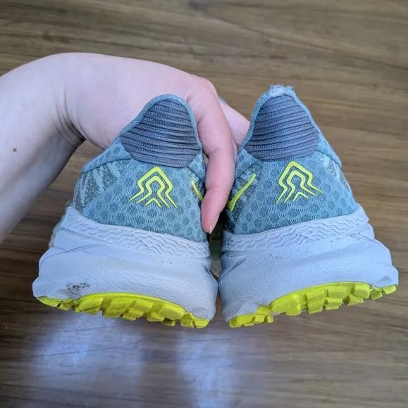 HOKA Challenger ATR 7 Mist Green/Trellis Running Shoes Size 10 Wide