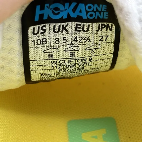 HOKA Men's Clifton 9 Running Shoes Sneakers Size 10B