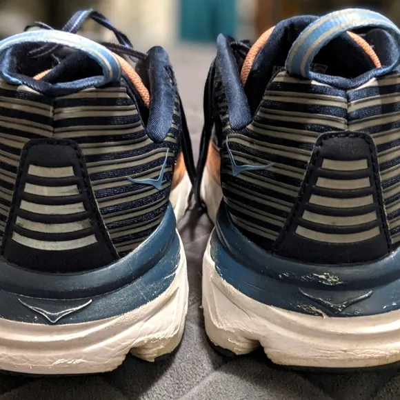 Hoka One One Bondi 6 Running Shoes