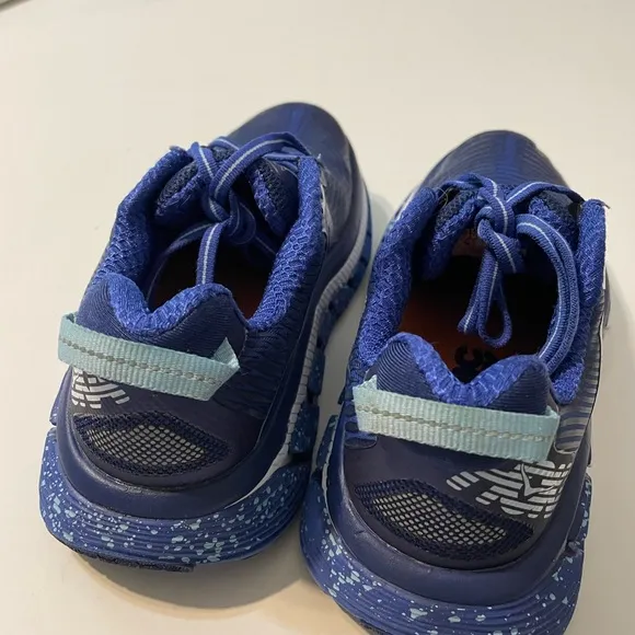 Hoka One One Gaviota Kids Size 5 Running Shoes Blue Print Surf The Web Blue