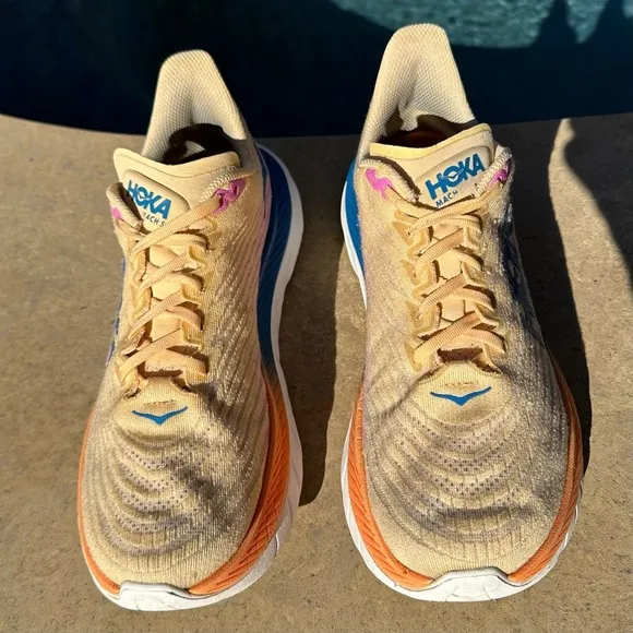 Hoka One One Mach 5 Impala Cyclamen Sneakers 1127894 ICYC - Women’s Size 9B