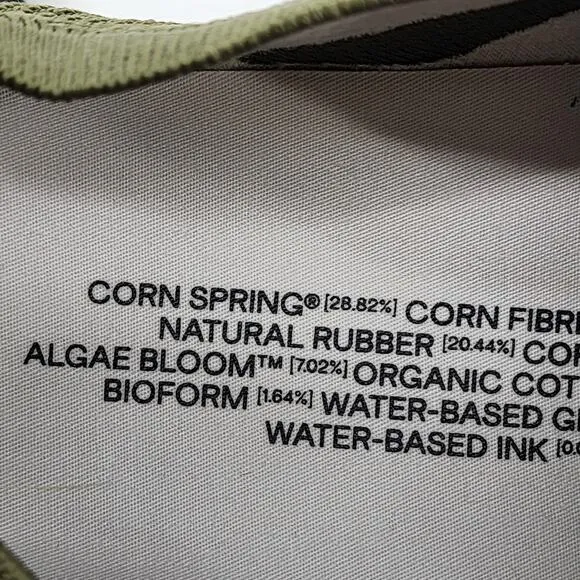 HYLO Light Eco-Conscious Corn Runners Trainers Khaki Sneakers Size 10