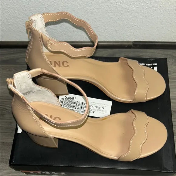 I.N.C. International Concepts Women's Hadwin Scallop Two-Piece Sandals