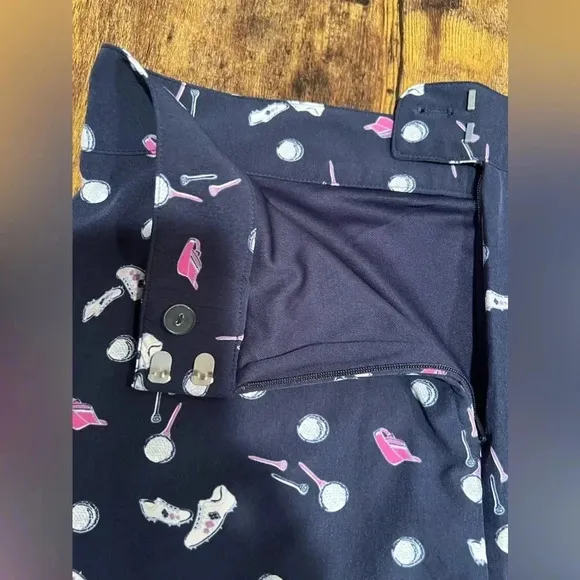 IZOD Golf | ladies golf print skort. Size: 8