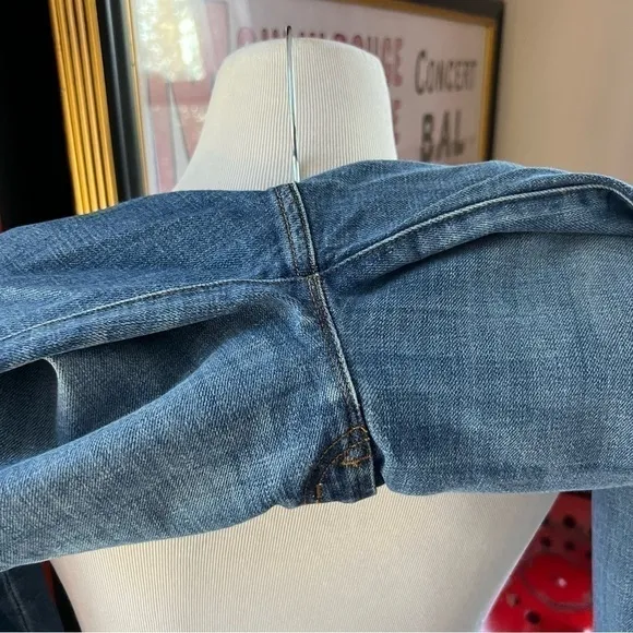 J. Crew Toothpick Skinny Medium Wash Denim Blue Jeans Style #02643 Size 27