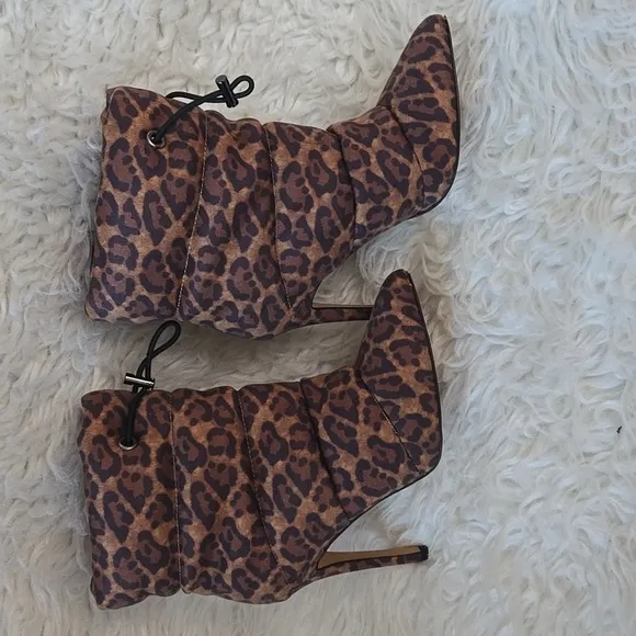 Jessica Simpson Padina Leopard Puffer Heeled Boots