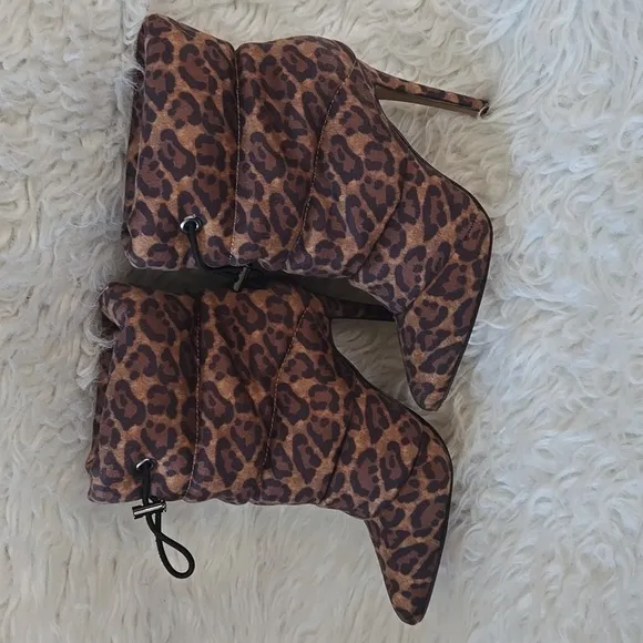 Jessica Simpson Padina Leopard Puffer Heeled Boots