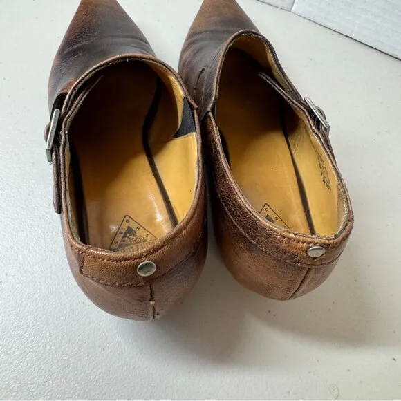John Fluevog Justine Brown Pointy Toed Low Heel Leather Shoes Size 6