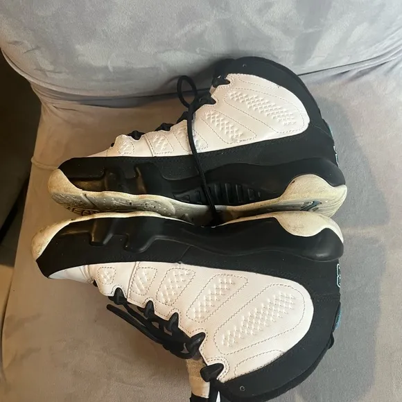 Jordan Athletic Shoes Black and White