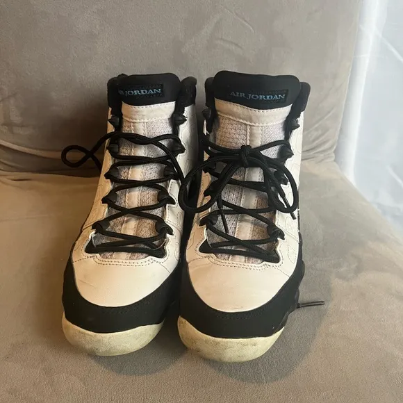 Jordan Athletic Shoes Black and White