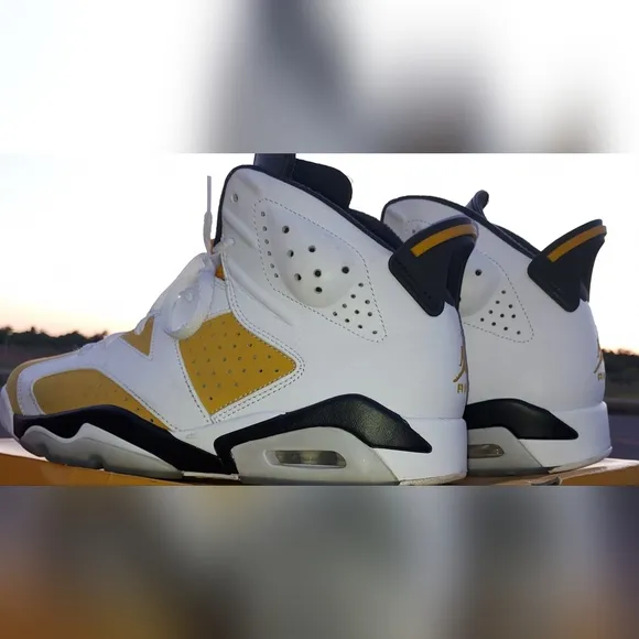 Jordan Athletic Shoes White and Tan Air Jordan 6