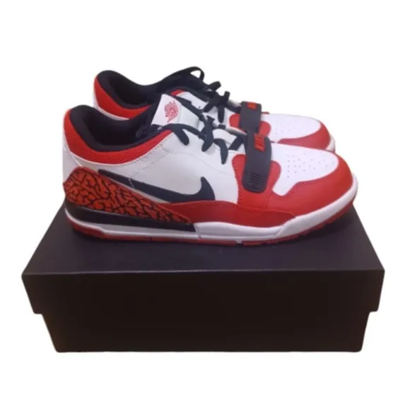 JORDAN Legacy 312 Low, Nike White / Black-GYM Red / CD9055 116/Boys Size 3Y