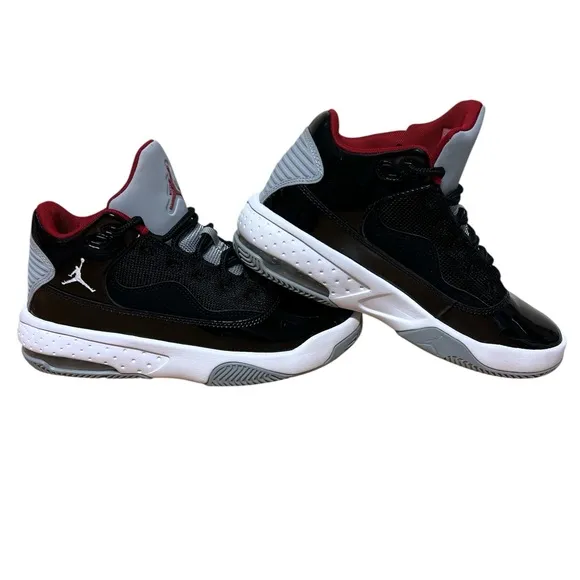 Jordan Max Youth Boy’s Aura 2 'BLACK CEMENT' Shoes Size 4Y