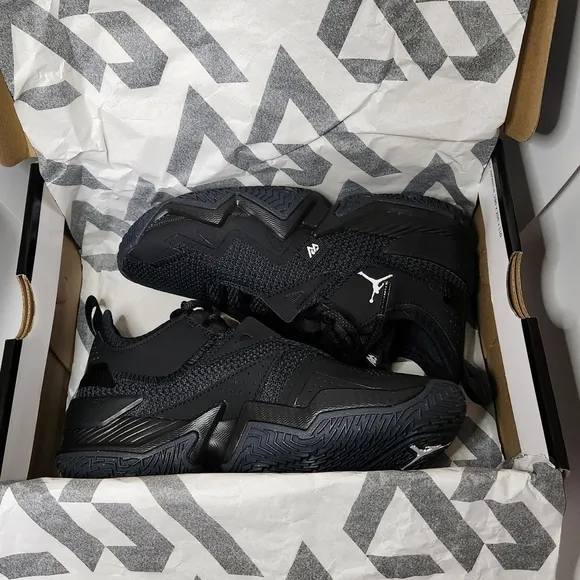 Jordan Westbrooke One Take GS Size 4 Y - Black Sneakers