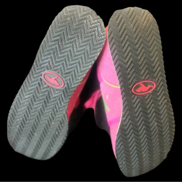 KangaROOS vintage bright pink &amp; neon green,  side pocket athletic shoes. Size 8