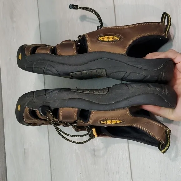 Keen Mens Newport Fisherman Outdoor Hiking Comfort Sandals sz 11