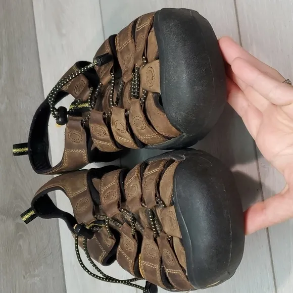 Keen Mens Newport Fisherman Outdoor Hiking Comfort Sandals sz 11