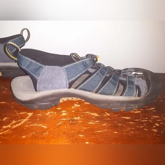 Keen Men’s Newport H2 Sandals Size 11