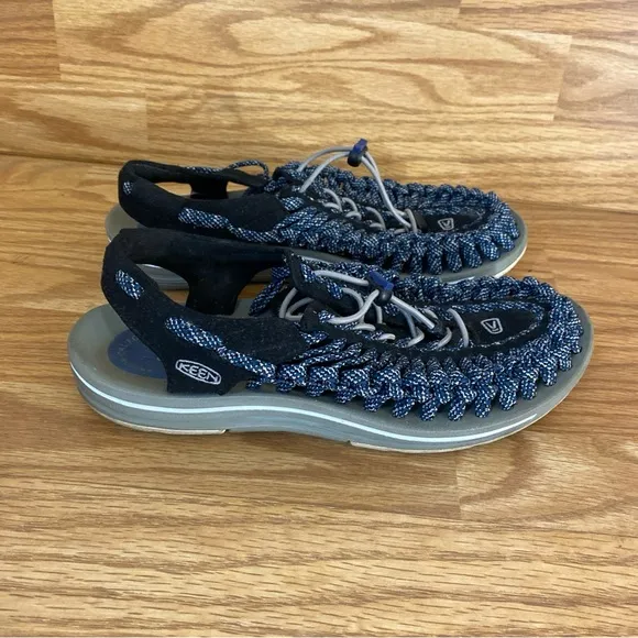 Keen Men's Uneek Water Sandal 9.5 Bungee Strap Dark Blue Outdoor Sport Sandals