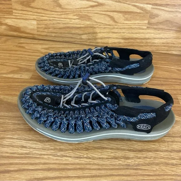 Keen Men's Uneek Water Sandal 9.5 Bungee Strap Dark Blue Outdoor Sport Sandals