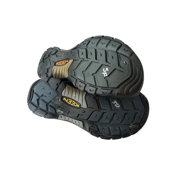 KEEN Newport H2 Water Sport Hybrid Sandals Mens Size 9 Outdoor Hiking Athleisure