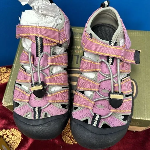 Keen pink Newport H2 outdoor sandals