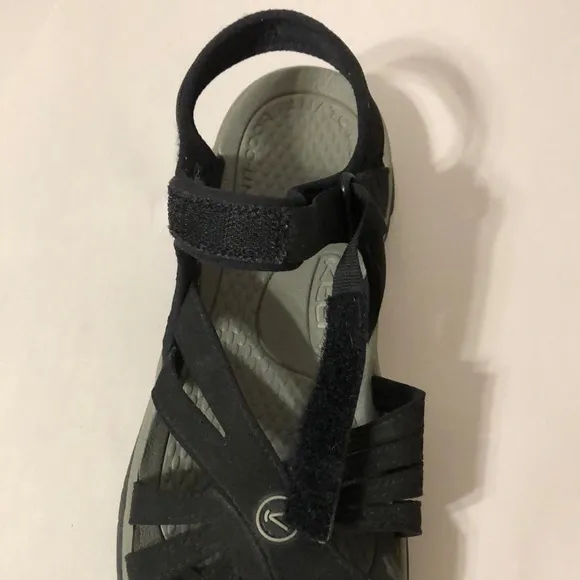 Keen Rose Black Outdoor Hiking Trail Sporty Sandals Size 8.5