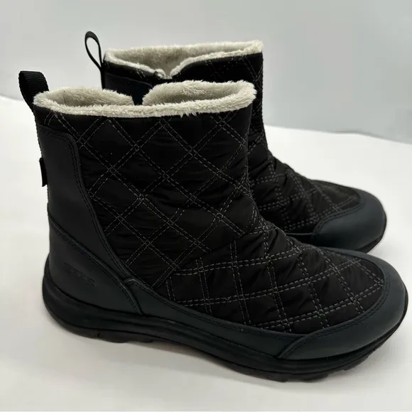 Keen Terradora II Wintry Womens 10 Winter Snow Boots Lined Waterproof Pull On