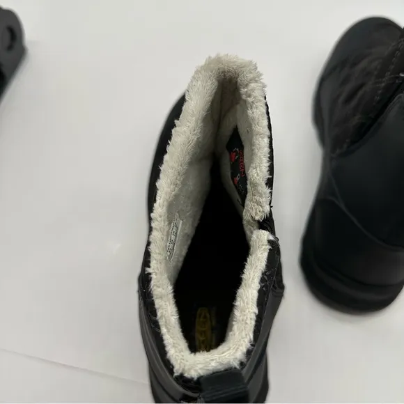 Keen Terradora II Wintry Womens 10 Winter Snow Boots Lined Waterproof Pull On