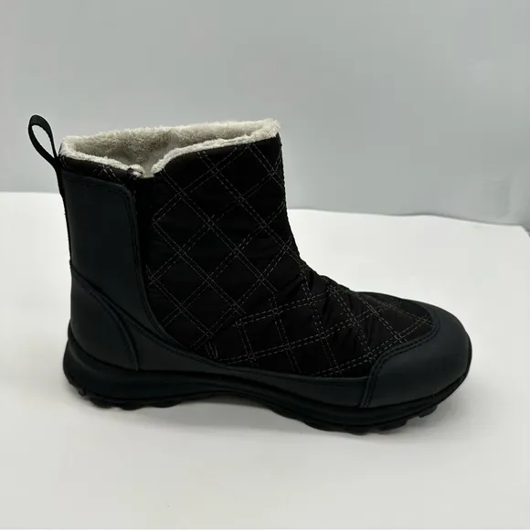 Keen Terradora II Wintry Womens 10 Winter Snow Boots Lined Waterproof Pull On