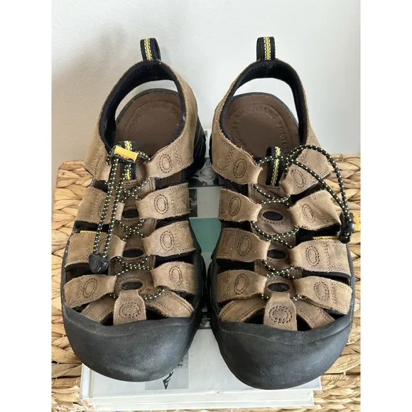 KEEN Trail Sandals US 9 EU 42 Brown Bison Hiking Water Mens Shoes
