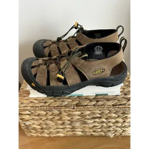 KEEN Trail Sandals US 9 EU 42 Brown Bison Hiking Water Mens Shoes