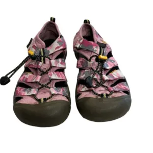 ⚽️KEEN YOUTH NEWPORT PINK/GRAY CAMOUFLAGE WASHABLE SANDALS