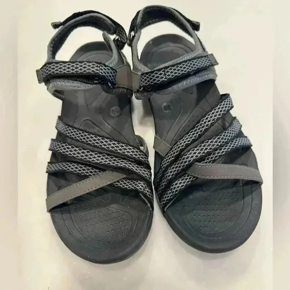 Krooberg women’s sandals black and gray Velcro straps size EU 39 NEW Germany NEW