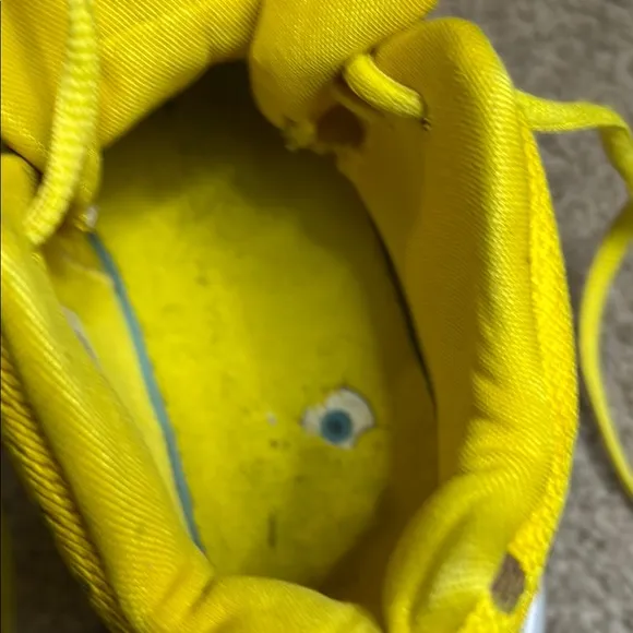 Kyrie Irving Sponge bob square pants basketball shoes size 7