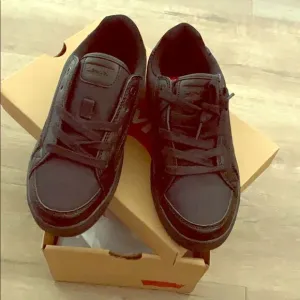 Levi’s black color shoes 👟Final deal🇺🇸