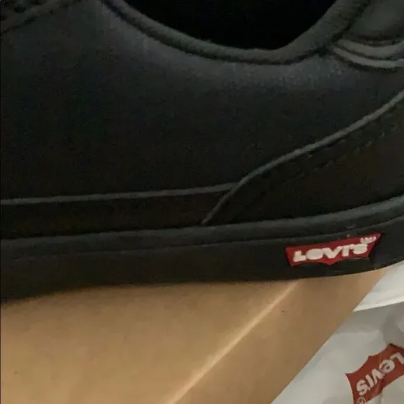 Levi’s black color shoes 👟Final deal🇺🇸