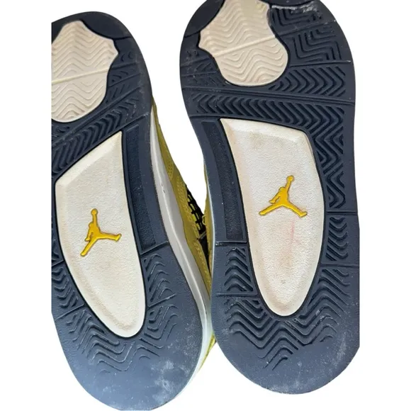 Little Boys Nike Air Jordan 4 GS Yellow/Gray “Midnight Lighting” Sneakers - 1Y