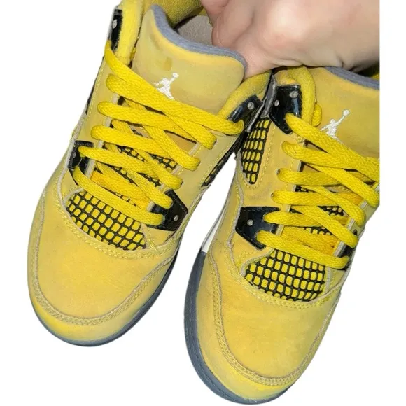 Little Boys Nike Air Jordan 4 GS Yellow/Gray “Midnight Lighting” Sneakers - 1Y
