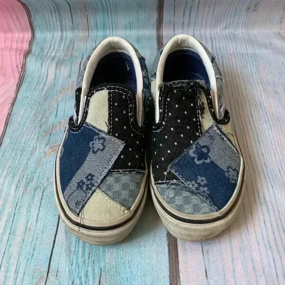Little girls shoes size 10-11
