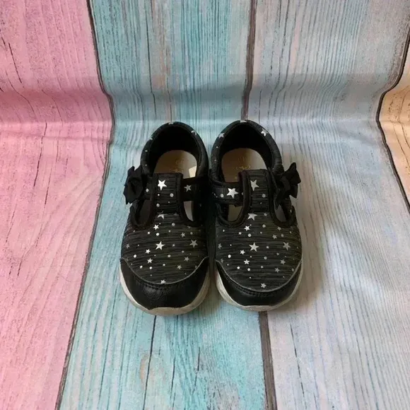 Little girls shoes size 10-11