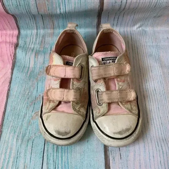 Little girls shoes size 10-11