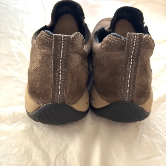 L.L. Bean Comfort Moc Brown Suede Shoes slip on SZ 10 W NWOT